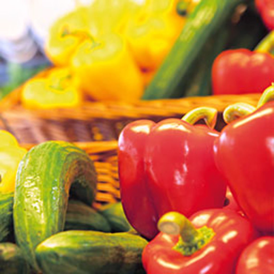 Frisches Gemüse für den Salat - Block House Am Naschmarkt Frisches Gemüse für den Salat - Block House Am Naschmarkt